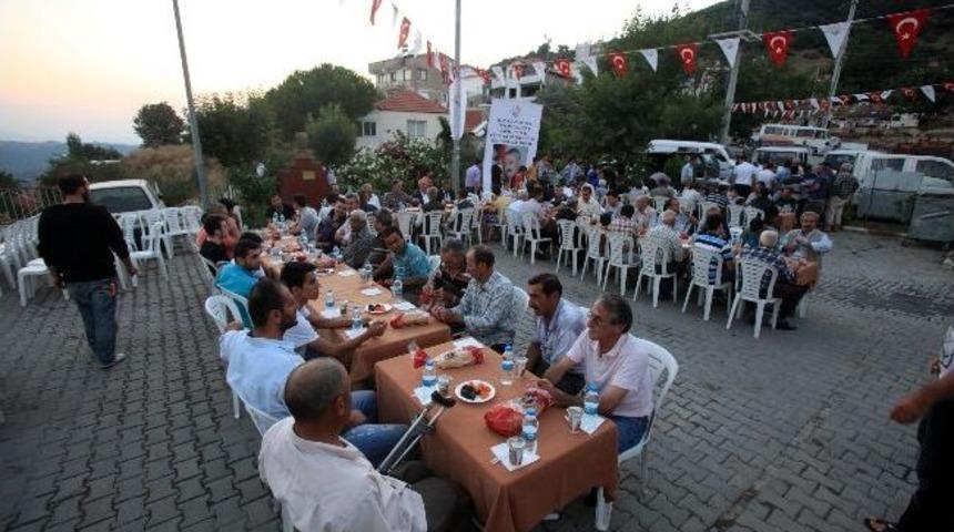 Başkan K&uuml;r&uuml;m Kavacıklılar'la İftar Yaptı