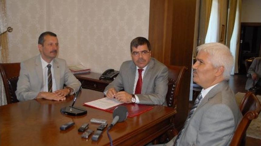 Mak&uuml;'de 350 Bin Fidan Dikilecek