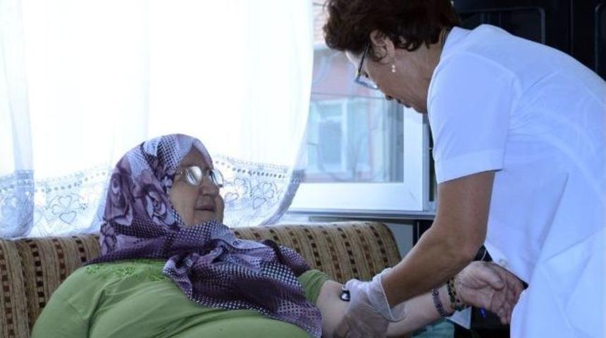 Evde Bakım Hizmeti Dost Eli Oldu