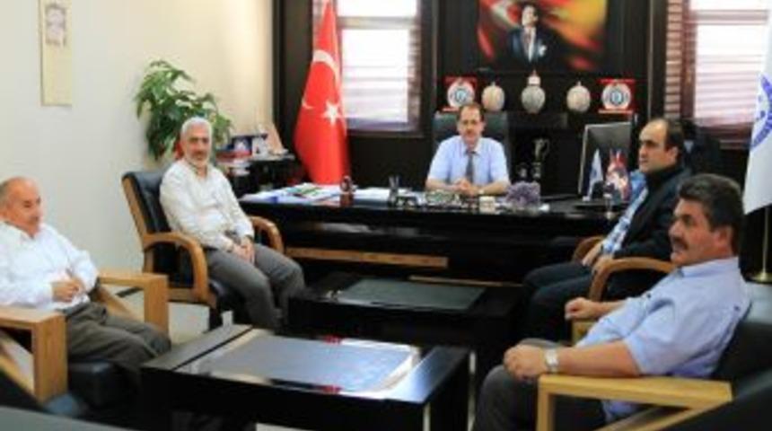 Milletvekili &Ouml;zbek, Bayburt &Uuml;niversitesi'ni Ziyaret Etti