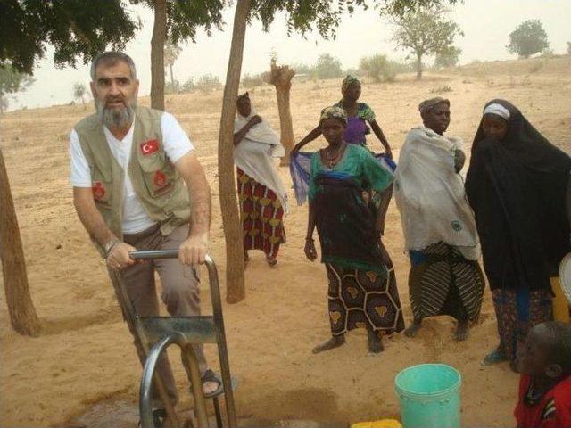 Sorgun Dost Gönüllüleri Derneği Afrika Ülkelerinde Su Kuyusu Açıyor