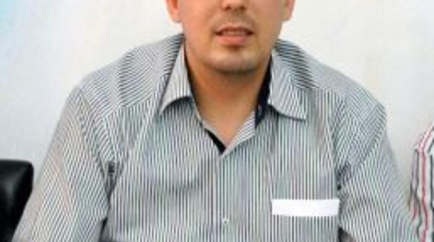 Ak Parti&rsquo;li &Ouml;kten, Basın Mensuplarını Unutmadı