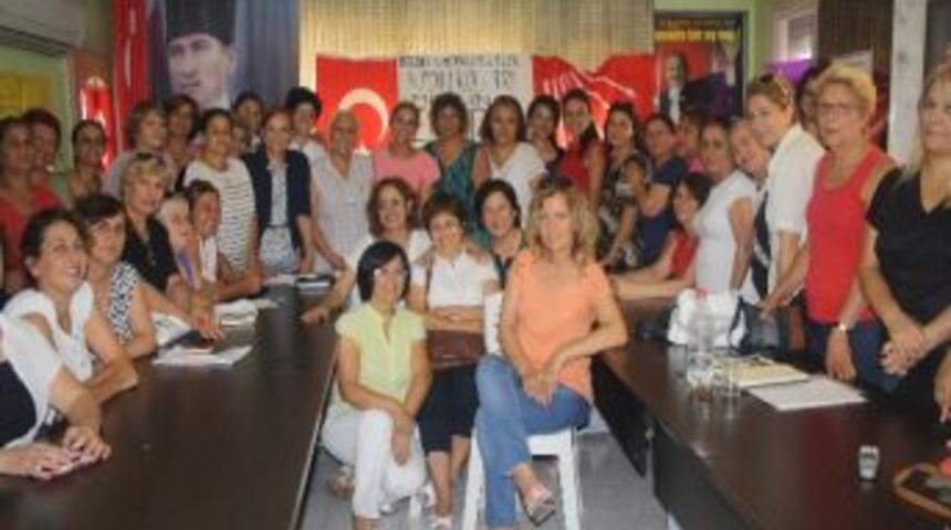 Chp'de 'g&ouml;n&uuml;ll&uuml; Y&uuml;rekli Kadınlar' Hareketi
