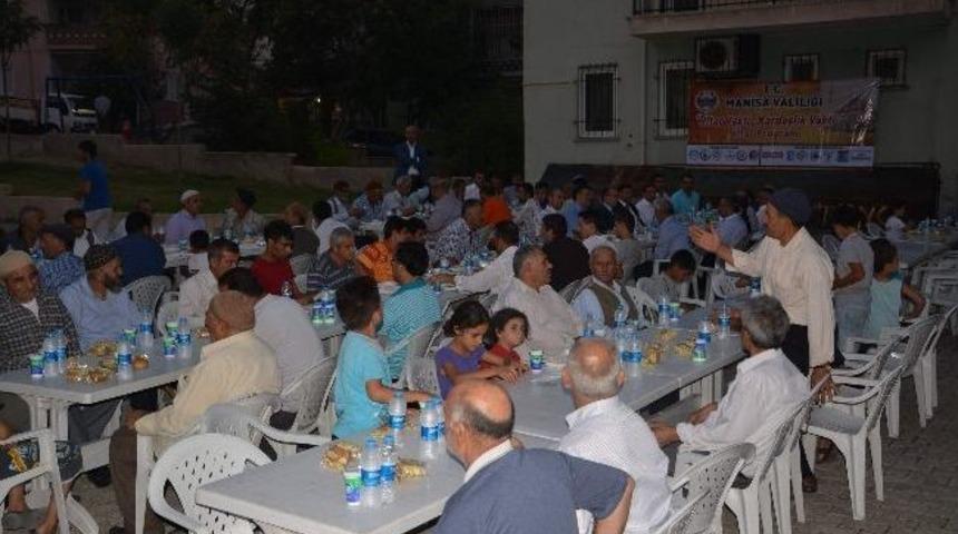 Manisa'da "iftar Vakti Kardeşlik Vakti" Projesi