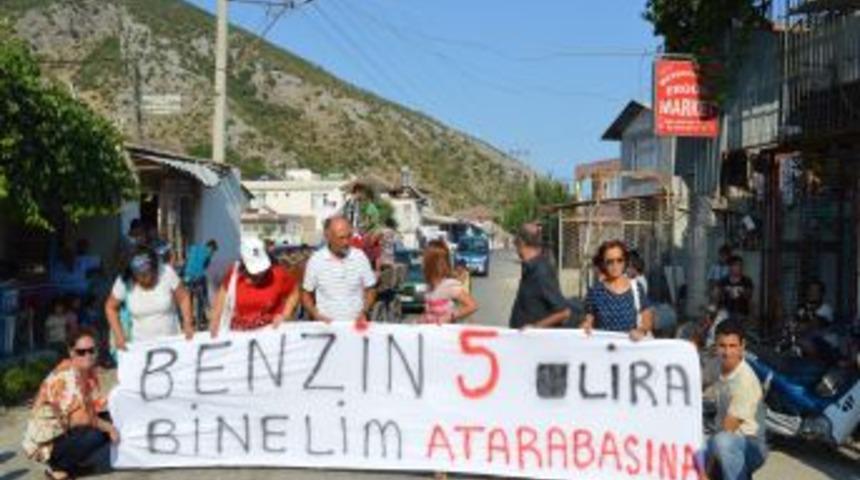 CHP&rsquo;den Benzin Zammına At Arabalı Protesto
