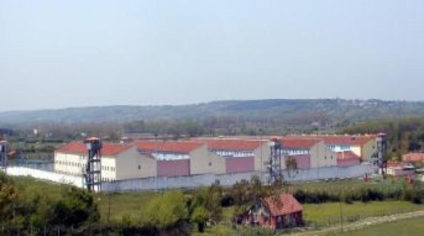 Sinop'ta Mahkumlar Koğuşu Yaktı