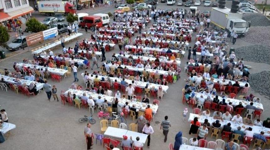 Ak Parti Yakakent İl&ccedil;e Teşkilatı İftar Programı