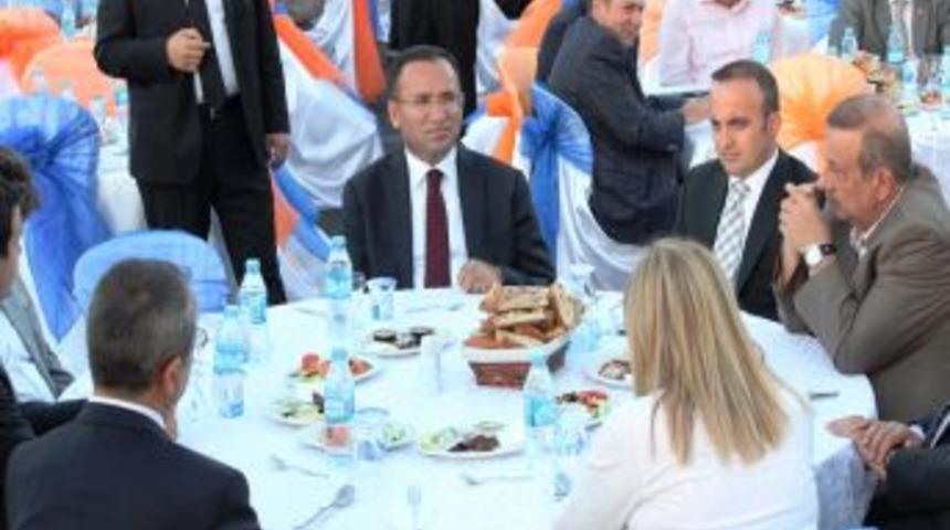 Bekir Bozdağ: &Ccedil;&ouml;z&uuml;m S&uuml;recinde Olumlu Gelişmeler Var