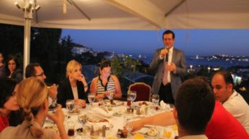 Dokucu: Gezi Parkı&rsquo;ndaki Ila&ccedil;ların Bir Kısmı Kamu Hastanelerinden Temin Edilmiş