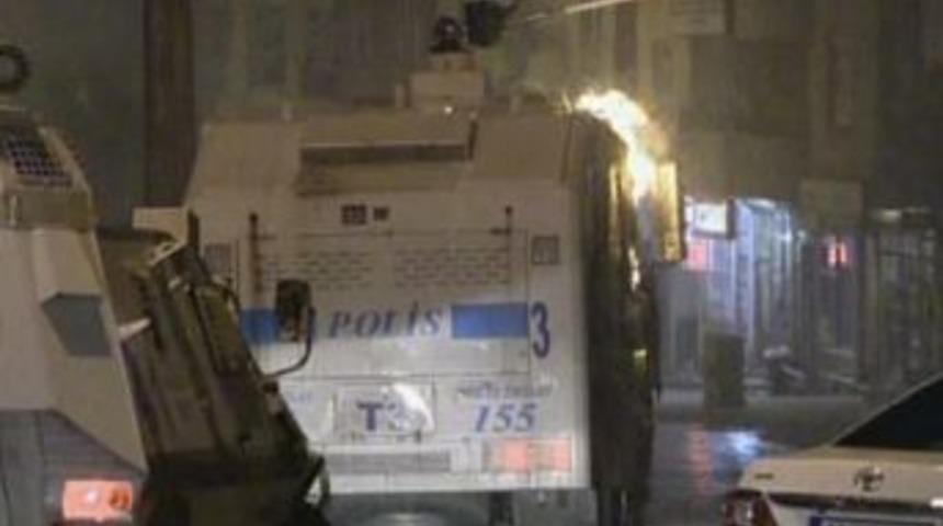 Hakkari'de Bir Grup G&ouml;sterici Olay &Ccedil;ıkardı