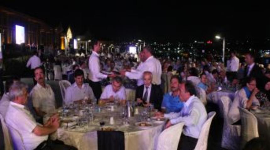 Topbaş: Adaylığımı Başbakanımız Ve Kamuoyu Araştırmaları Belirleyecek