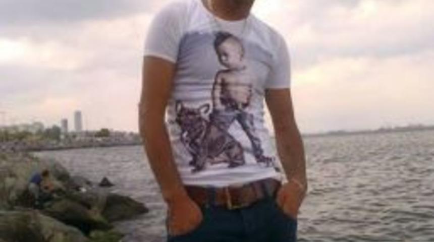 Bağcılar&rsquo;da yan bakma kavgası: 1 &ouml;l&uuml;, 2 yaralı