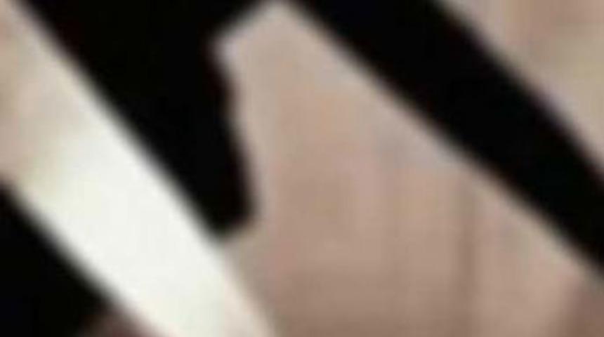 Tuvalet &uuml;cretini eksik &ouml;dedi diye bı&ccedil;akladı