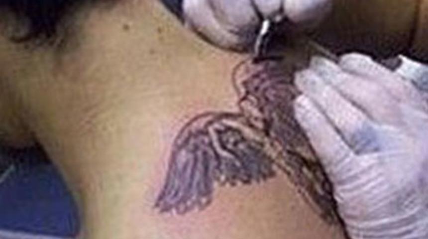 Cezaevinde 'd&ouml;vme' gerginliği