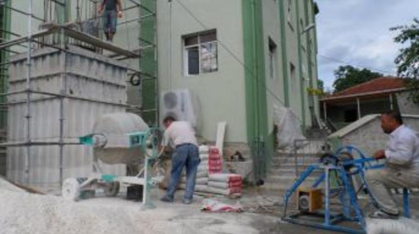 200. Minaresini Alaplı'da yapıyor