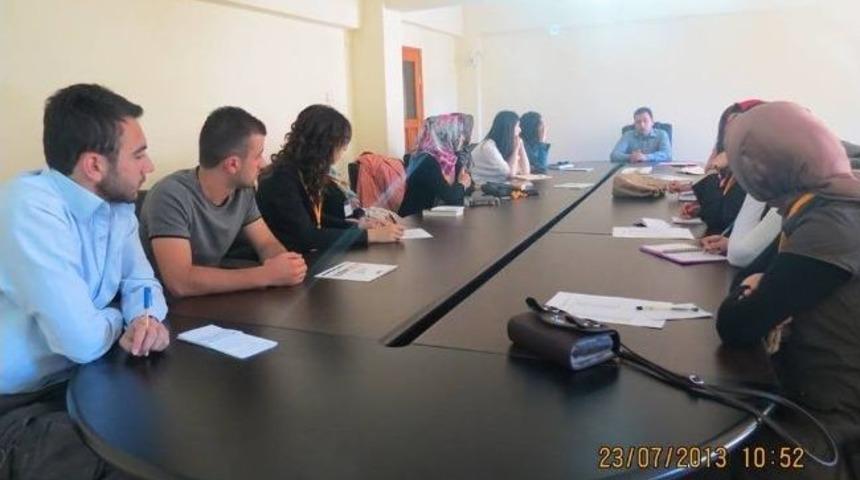 K&uuml;reversiteli Gen&ccedil;lik Bilgilendirilmeye Devam Ediyor