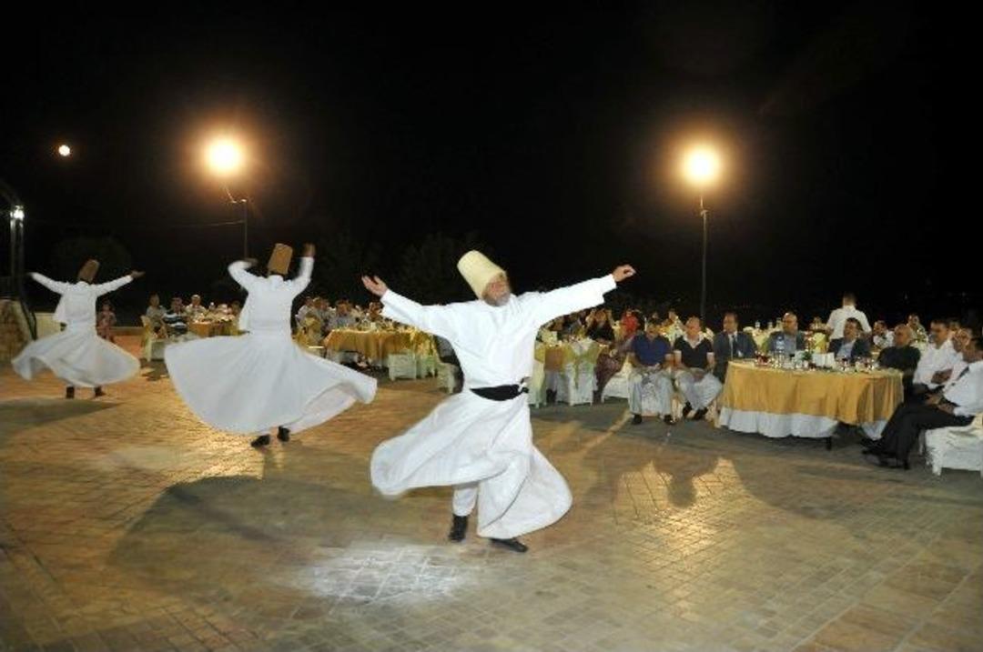 Ad&uuml;, Aydın Protokol&uuml;n&uuml; İftarda Ağırladı