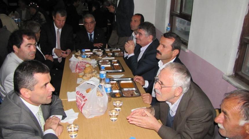 Akkuş'da Iftar Bereketi