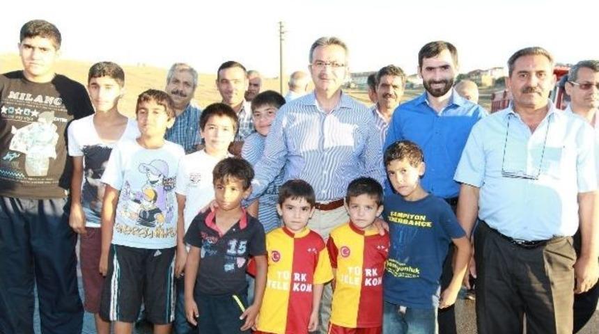 İftar Sofrası Kirazpınar Mahallesi'ne Kuruldu