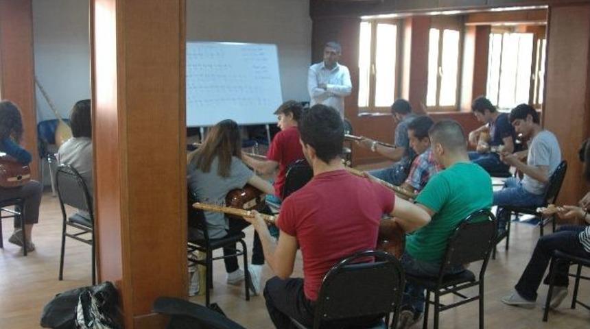 Enstr&uuml;man Kurslarına B&uuml;y&uuml;k İlgi