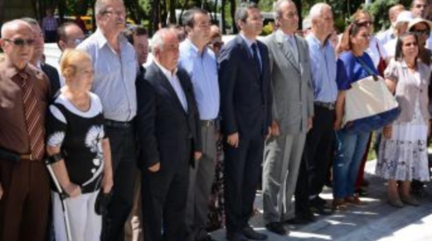 CHP'liler Ma&ccedil;ka Parkı'nda Lozan'ı Kutladı