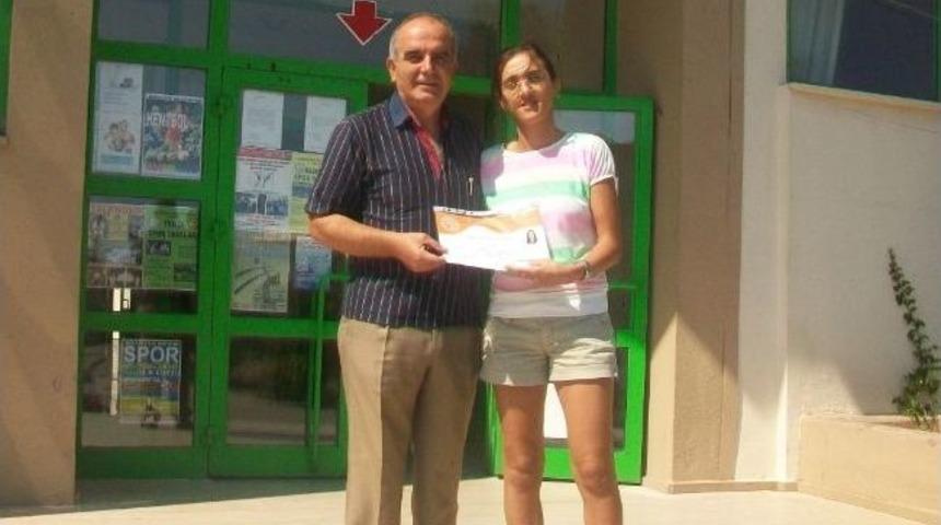 Burhaniye&rsquo;nin İlk Bayan Atletizm Antren&ouml;r&uuml;