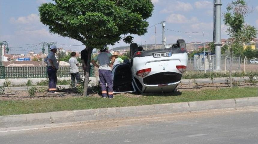 Aynı Virajda Bir Ayda 3 Otomobil Takla Attı