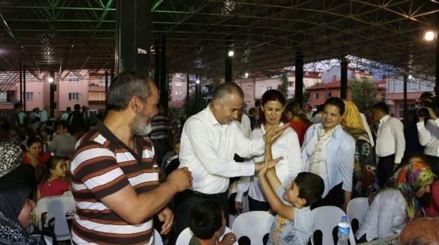 Denizli&rsquo;de Sokak İftarlarına B&uuml;y&uuml;k İlgi