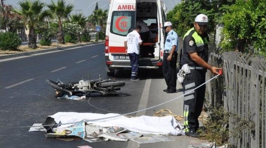 Hastane Yolunda Kaza: 1 &Ouml;l&uuml;, 1 Yaralı