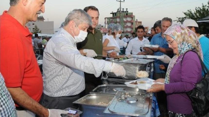 B&uuml;y&uuml;kşehir İftarda Serik Halkıyla Buluştu