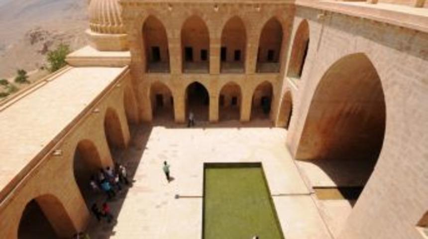 700 Yıllık Medresede Kadir Gecesi'nde Kuran Ziyafeti Verilecek