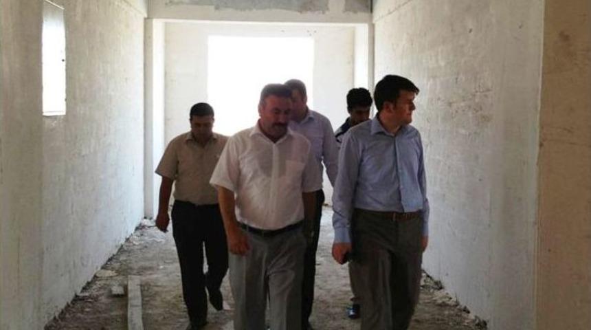 Kaymakam Koca, Yeni Okulları Inceledi