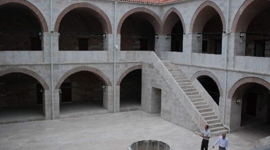 Deveciler Hanı, Devlet Konservatuvarı Olacak