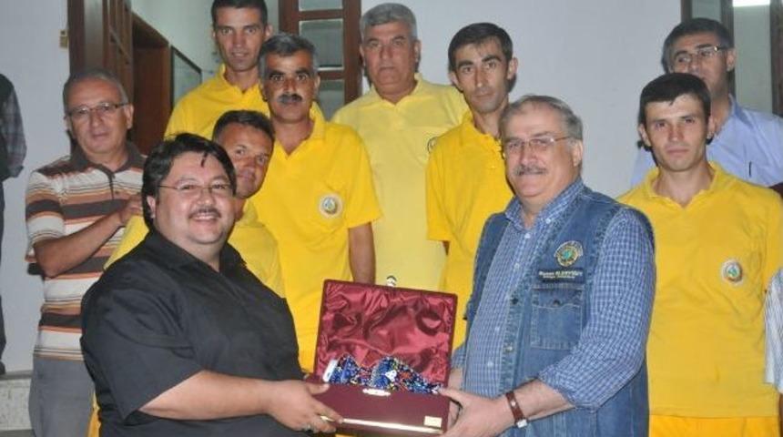 M&uuml;d&uuml;r Eryiğit, Yangın Savaş&ccedil;ılarıyla İftar Yaptı