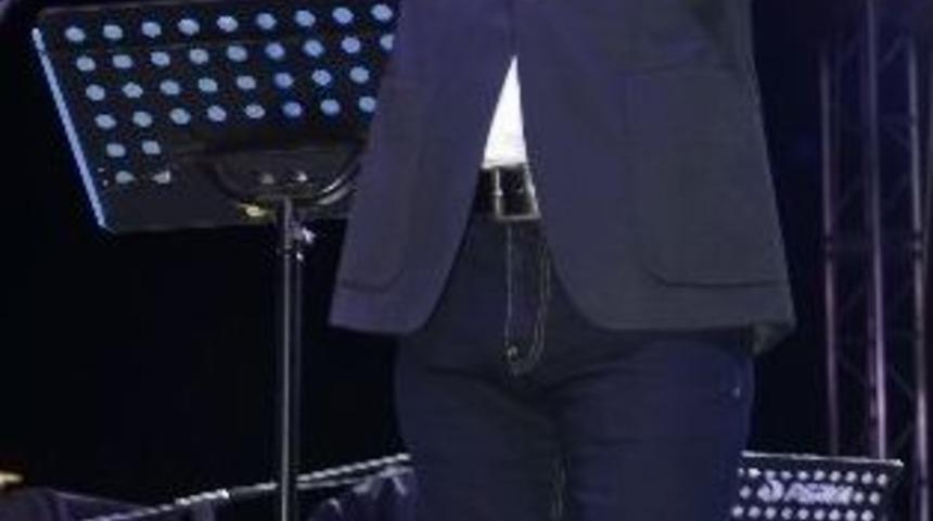 Şiirlerden T&uuml;rk&uuml;lere Ramazan Eğlencesi