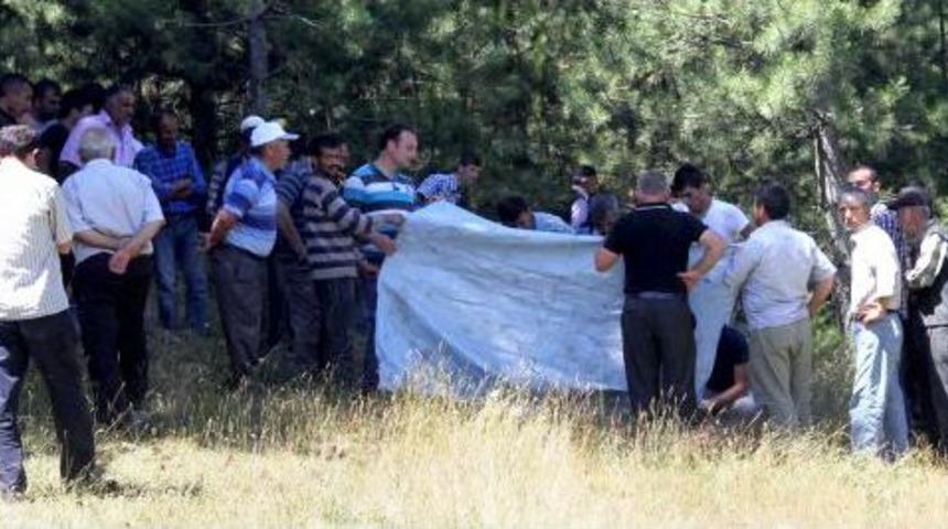 Trakt&ouml;r&uuml;n Altında Kalarak Can Verdi