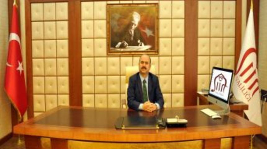 Siirt Valisi Ahmet Aydın, Gazecilerin Bayramını Kutladı