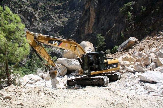 Yerköprü Şelalesi'nin Yoluna Köprü Yapılacak