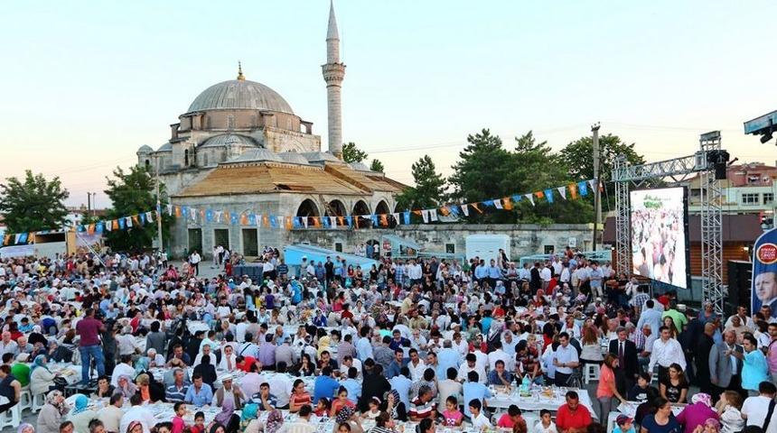 Başakşehir'den Babaeski'ye Komşuluk Iftarı