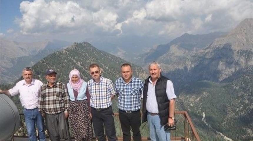 Abit Baca, Sahada İncelemelerde Bulundu