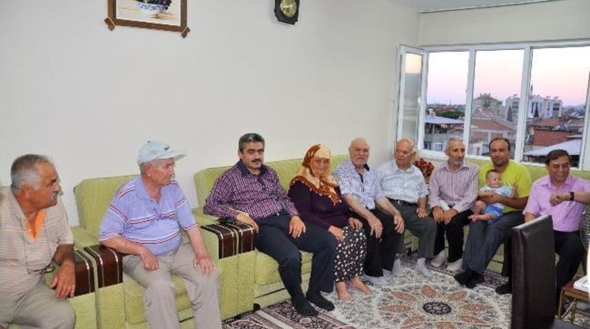 Başkan Alıcık, Erdal Ailesinin Sofrasına Konuk Oldu