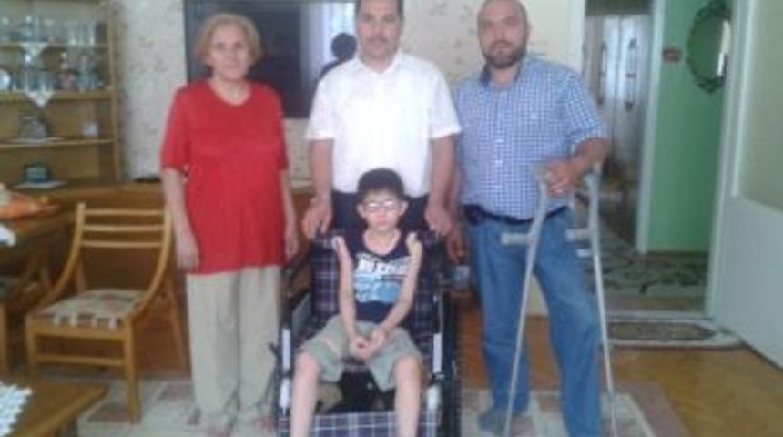 Eğitim Bir-sen&rsquo;den &Ouml;rnek Davranış