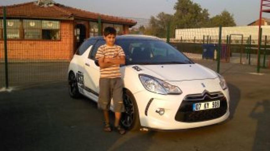 İnşaatta Babasına Yardım Ederken 5. Kattan D&uuml;şen &Ccedil;ocuk &Ouml;ld&uuml;