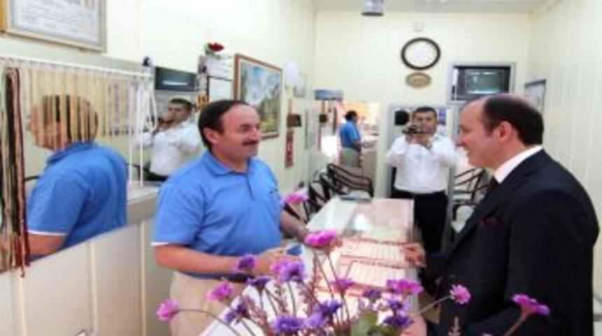 Başkan K&uuml;&ccedil;&uuml;kler, Taşmağazalar Esnafını Dinledi