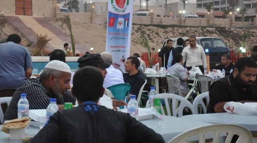 &lsquo;Yardımeli&rsquo; Gazzeli Ailelere De Uzandı