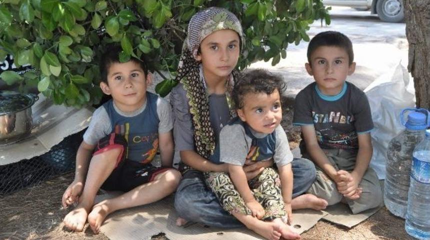 Evsiz Kalan Ailenin Zor Anları