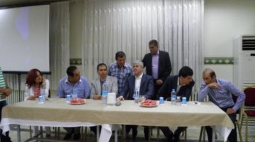 Kronik B&ouml;brek Hastalıkları Derneği Ve Uşak Protokol&uuml; İftarda Bir Araya Geldi