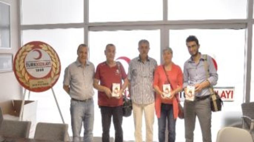 T&uuml;rk Kızılay'ı Soma Şubesi Gazetecileri Unutmadı