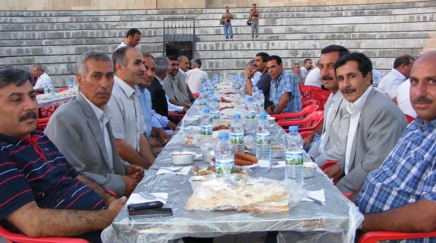 Viranşehir Belediyesi'nden Iftar Yemeği