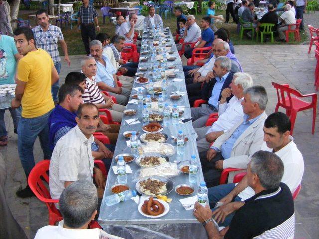 Viranşehir Belediyesi'nden Iftar Yemeği